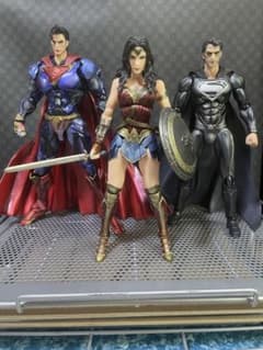 プレイアーツ改DCスーパーマン ワンダーウーマン3体セット プレイアーツ改DCスーパーマン ワンダーウーマン3体セット - メルカリ