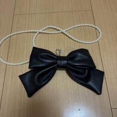 パールチェーン リボン スマホストラップ ブラックのサムネイル
