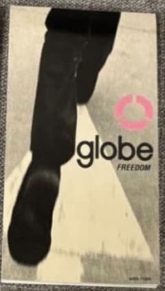 globe FREEDOM 8cmシングルCDのサムネイル