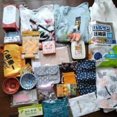 Household goods, women's clothing, miscellaneous goods, bulk sale, compression bags, small plates