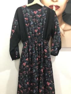 ハレ　花柄ワンピース HAREのサムネイル
