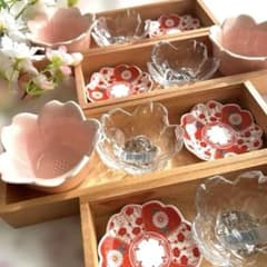4名様セット　おもてなし　木製トレー付き　16点　桜　ひなまつり　晴れの日　豆皿 4名様セット おもてなし 木製トレー付き 16点 桜 ひなまつり 晴れの日