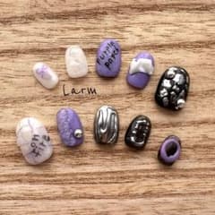 【現品】パープル落書き　個性派ネイル /0-3-2-4-7 / 即購入OKのサムネイル