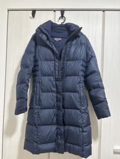 patagonia ネイビー ダウンジャケット フード付きのサムネイル