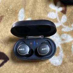 AKG N400 イヤホン　ワイヤレス　Bluetooth 黒　ブラックのサムネイル