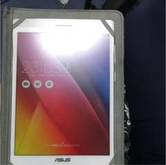 ASUS ZenPad S 8.0のサムネイル