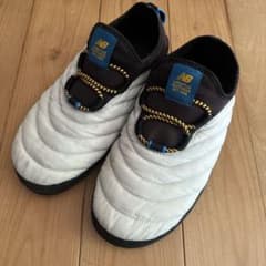 New Balance スリッポン スニーカー ホワイト ブラックのサムネイル