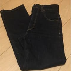 GU ハイウエストストレートジーンズのサムネイル