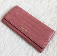 miumiu財布のサムネイル