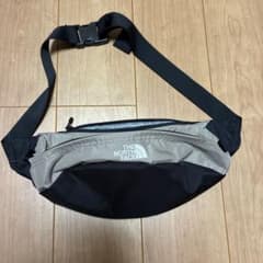 THE NORTH FACE ボディバッグのサムネイル