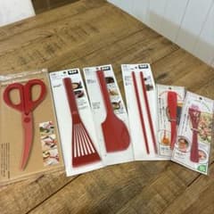 新品 貝印 キッチンバサミ、ターナー、スパチュラ、菜箸、スプーン、穴あきスプーン 新品 貝印 キッチンバサミ、ターナー、スパチュラ、菜箸、スプーン、穴