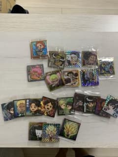 ウエハースシール（ナルト、ワンピース、ドラゴンボール、進撃の巨人）のサムネイル