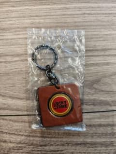 【当時物】LUCKY STRIKE ラッキーストライク キーホルダーのサムネイル