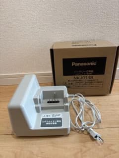 Panasonic リチウムイオン電池充電器 NKJ033Bのサムネイル