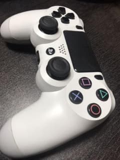 ps4純正コントローラー デュアルショック4のサムネイル