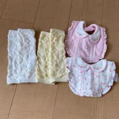 【未使用】ベビーレッグウォーマー2足スタイ2つのセット　女の子　双子4点のサムネイル