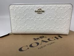 ☆新品未使用☆ COACH コーチ 長財布　シグネチャー　白のサムネイル
