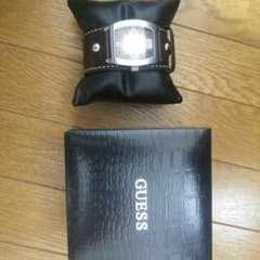 ♪海外モデルGUESS腕時計レザーベルト♪のサムネイル