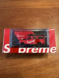 ランドローバーディフェンダー　ミニカー Master製　1/64 レッド ランドローバーディフェンダー ミニカー Master製 1/64 レッド - メルカリ