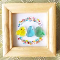 シーグラスアート 3羽の仲良しインコ　小鳥　うちの子グッズ シーグラスアート 小鳥 3羽 マメルリハ セキセイインコ サザナミインコ