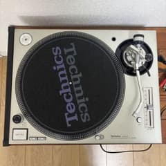 Technics SL-1200MK5ターンテーブルのサムネイル