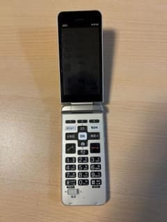 au 携帯電話ガラケー　KYOCERA製 KYF43のサムネイル