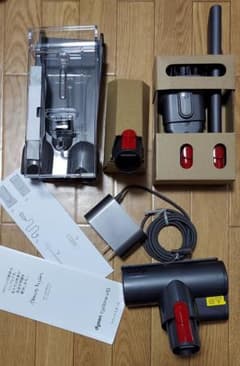 【 純正品】Dyson ダイソン 収納用ブラケット 充電器 ツールセット　新品のサムネイル