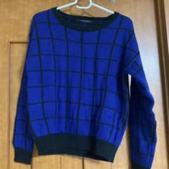 ニット セーターのサムネイル