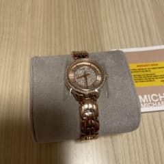 MICHAL KORS⌚️レディースのサムネイル