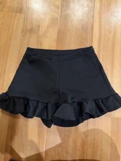 FENDI KIDS キッズ ショートパンツ フリル ブラック　 （116cm)