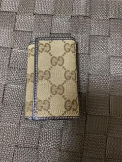 GUCCIのサムネイル