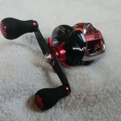 ダイワ スマックレッドチューン 100HR 中古美品のサムネイル