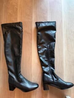 ロングブーツ ブラック 美品 太ヒール シンプルデザインのサムネイル
