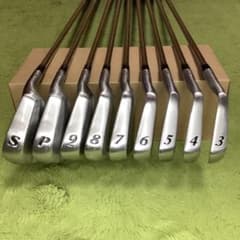 【希少・美品】ダンロップ　TOM WATSON Y.U.Pアイアン9本セット　R 希少・美品】ダンロップ TOM WATSON Y.U.Pアイアン9本セット R - メルカリ