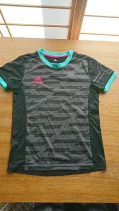 アディダス adidas Tシャツ サッカーウエア 150のサムネイル
