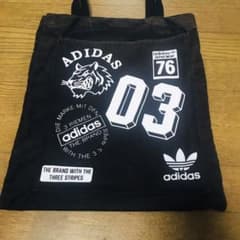 今だけ特別価格！アディダスのトートバッグのサムネイル