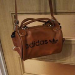 adidas  ミニショルダーバッグのサムネイル