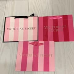 Victoria secret ビクトリアシークレット　紙袋　3枚セットのサムネイル