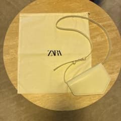 【ZARAロゴ入り保存袋付き】ZARA ショルダーバッグ ホワイトのサムネイル