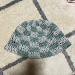 編み物　ハンドメイド　チェック柄　クロシェハット　大きめのサムネイル