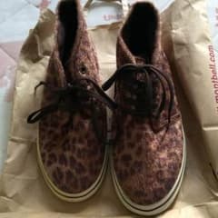 期間限定値下げVANSヒョウ柄 ☆ハイカットのサムネイル