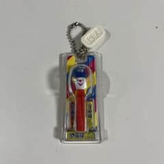 PEZ ミニチュア キーホルダー　ガチャガチャのサムネイル