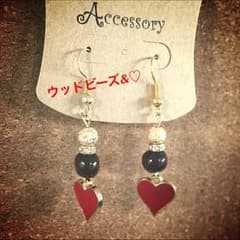 ハンドメイドピアスUHのサムネイル
