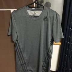 adidas アディダス Tシャツのサムネイル