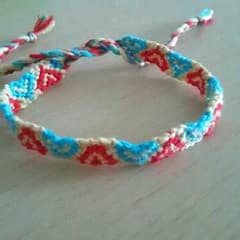 ハート柄ミサンガ ＊ハンドメイド＊のサムネイル