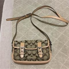 coachショルダーバックのサムネイル