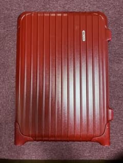 RIMOWA 2輪レッド キャリーケース TSAロック付きのサムネイル