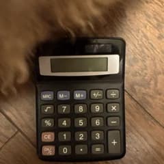 シンプル 電卓 ブラックのサムネイル