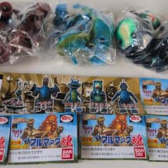 ウルトラ ブルマァク魂 全5種HGシリーズガシャポン2001年発売 - メルカリ