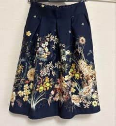 花柄 フレアスカートのサムネイル